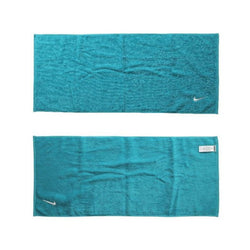 Nike Solid Core Towel Medium