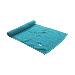 Nike Solid Core Towel Medium