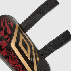 Umbro Neo Shield Shin Guard with Calf Straps