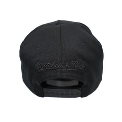 Mitchell & Ness NBA Black on Black 5 Panel Snapback Cap New York Knicks