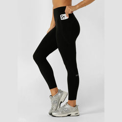Lorna Jane Amy No Chafe Phone Pocket Ankle Biter Leggings